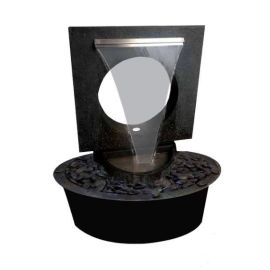 MIRE - Sklobetónová fontána exteriér